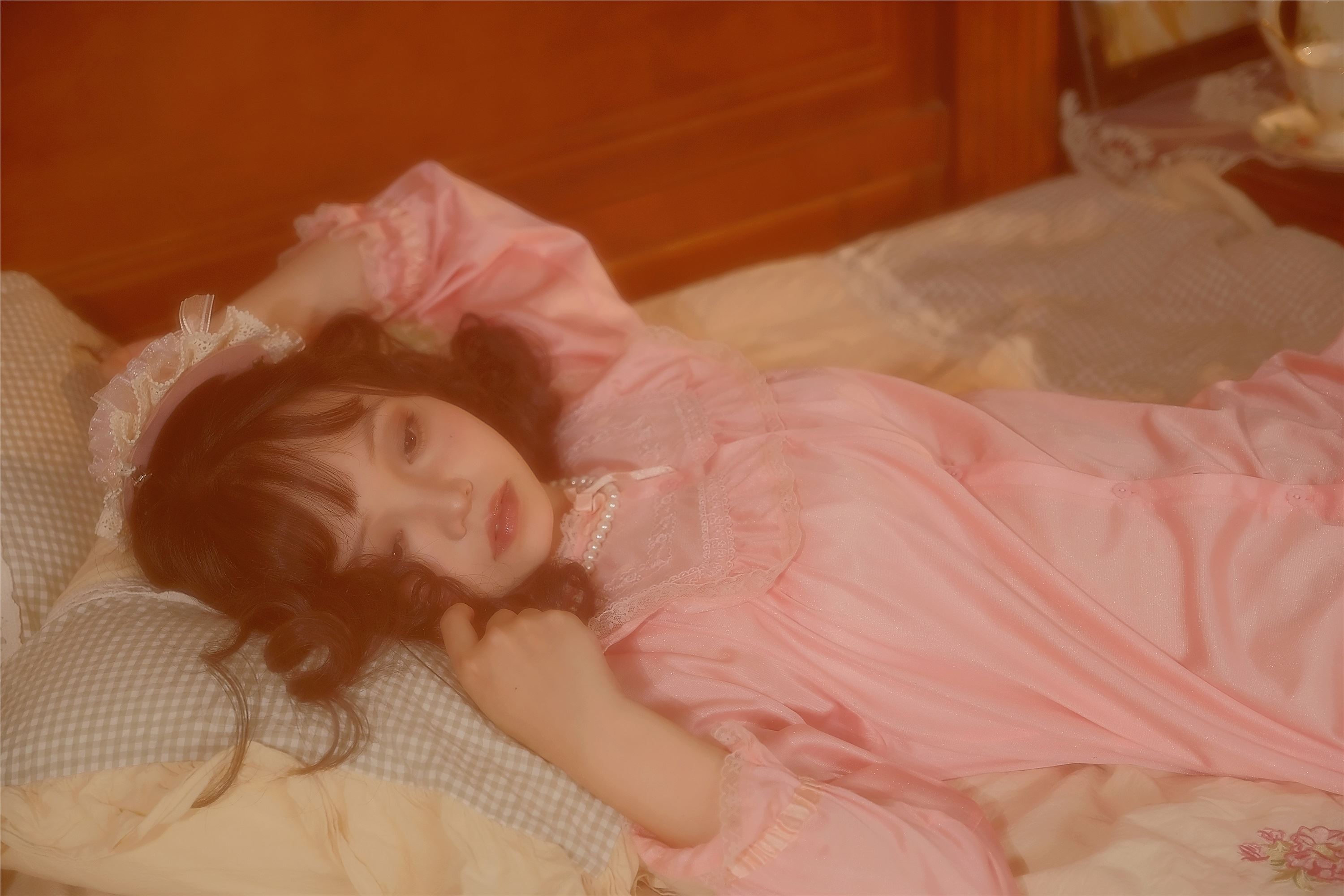 YITUYU艺图语 2025.02.01 法式少女 贝贝bu睡觉